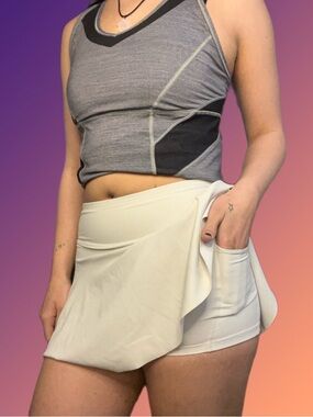 Old Navy Cream Athletic Skort with Side Pocket